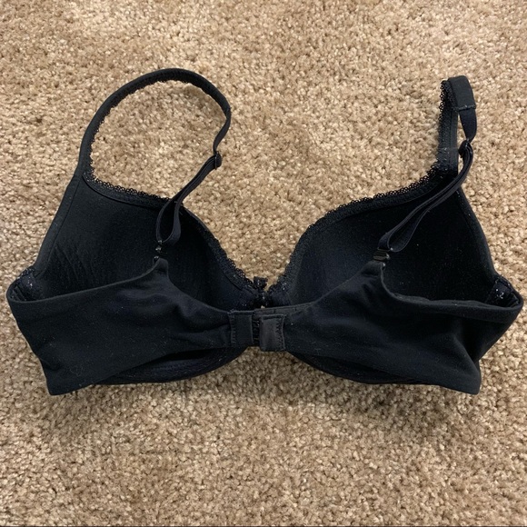 Victoria's Secret Body by Victoria Lined Demi Bra - Picture 3 of 6